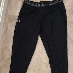 Black Under Armour joggers